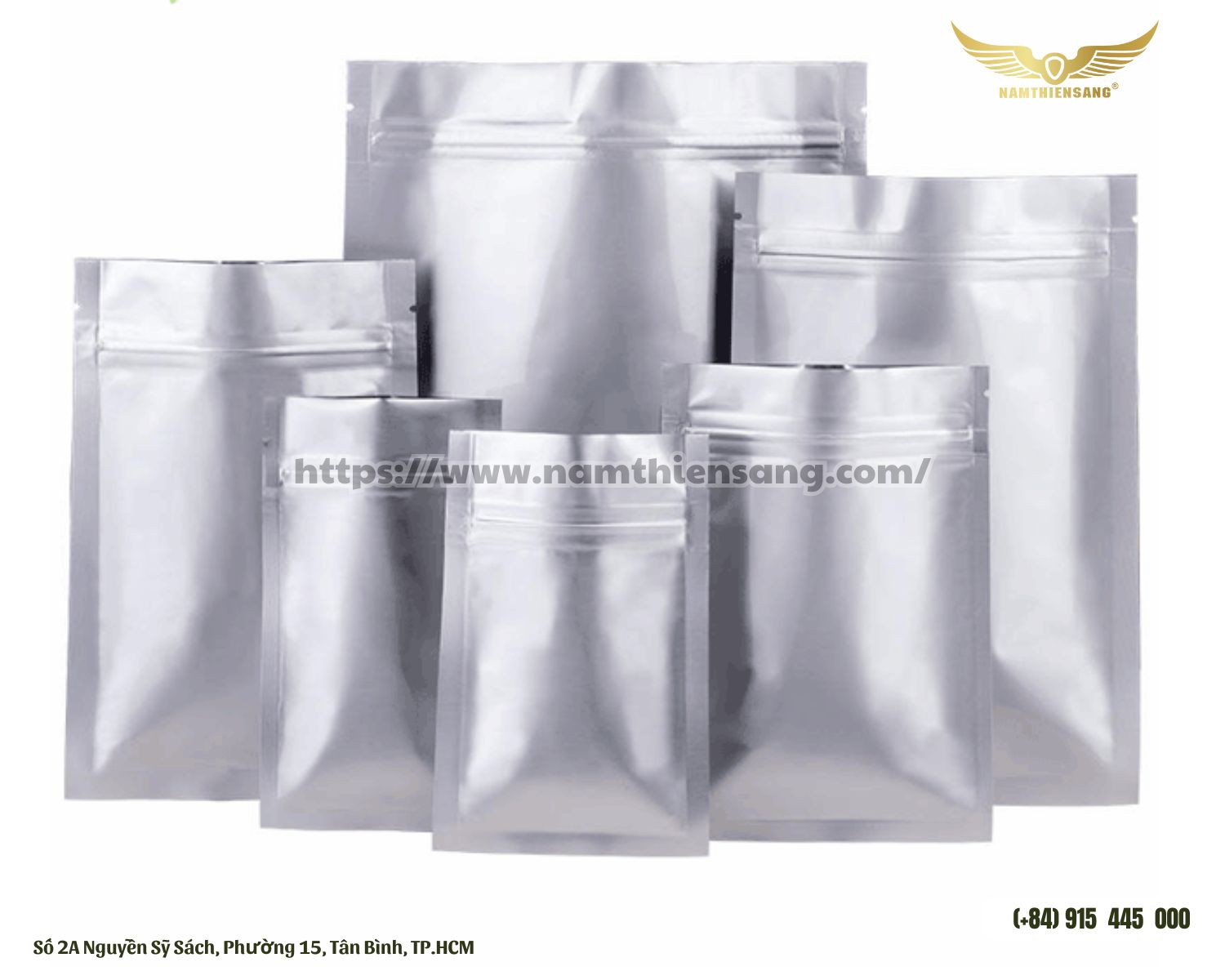 Silver zipper bag with zipper